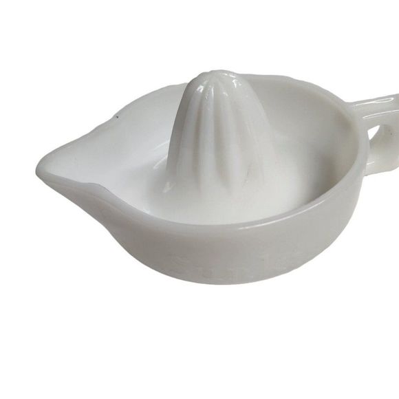 Sunkist White Milk Glass Reamer Vintage Juicer Orange Lemon Squeezer Made in USA - Picture 4 of 13